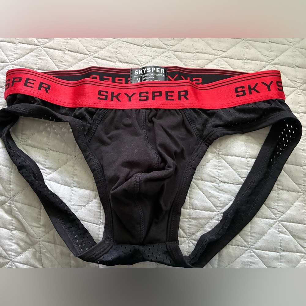 Men’s Sexy Black & Red Underwear Size Medium Strap Undies NEW Skysper!